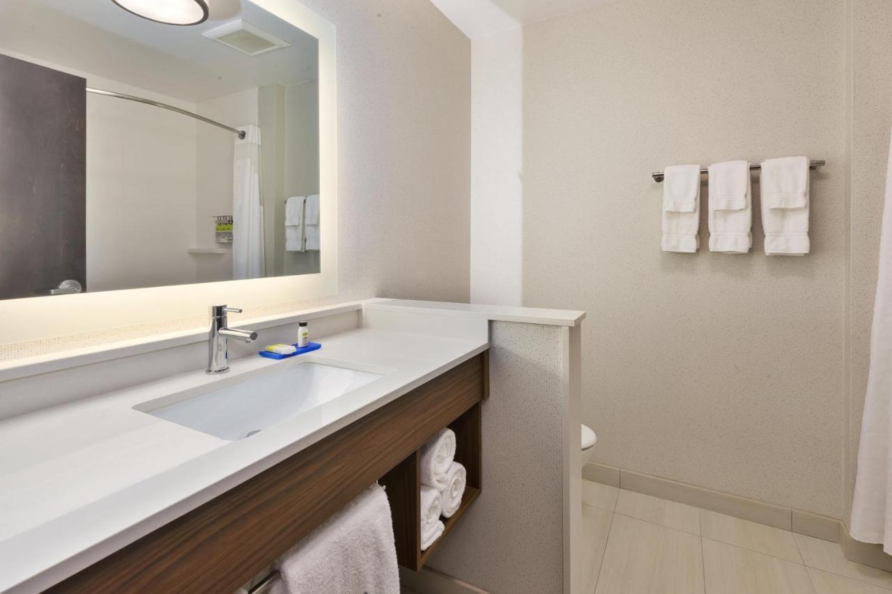 Holiday Inn Express & Suites - Milan - Sandusky Area By Ihg Экстерьер фото